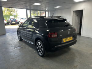 2015 Citroen C4 Cactus 1.6 Bluehdi Flair in Black — image 6