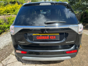 2014 Mitsubishi Outlander 2.2 Di-D Gx3 in Black — image 5