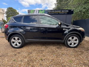 2009 Ford Kuga 2.0 Tdci Zetec AWD Euro 4 5dr in Black — image 6