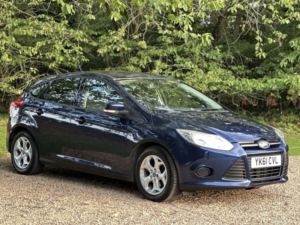 2012 Ford Focus 1.6 Edge in Blue — image 3