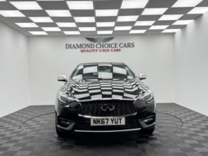 2017 Infiniti Q30 1.6 T Premium Intouch in Black — image 2