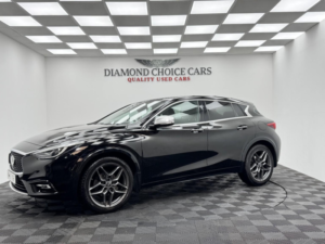 2017 Infiniti Q30 1.6 T Premium Intouch in Black — image 3
