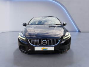 2017 Volvo V40 2.0 D2 Inscription Hatchback 5dr Diesel Manual Euro 6 (s/s) (120 Ps) in Black — image 2