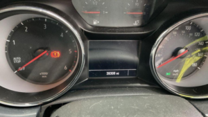 2020 Vauxhall Astra 1.5 Turbo D Business Edition Nav Euro 6 (s/s) 5dr in White — image 4
