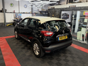 2014 Renault Captur 0.9 Dynamique Medianav Tce 90 Stop & Start in Black — image 6