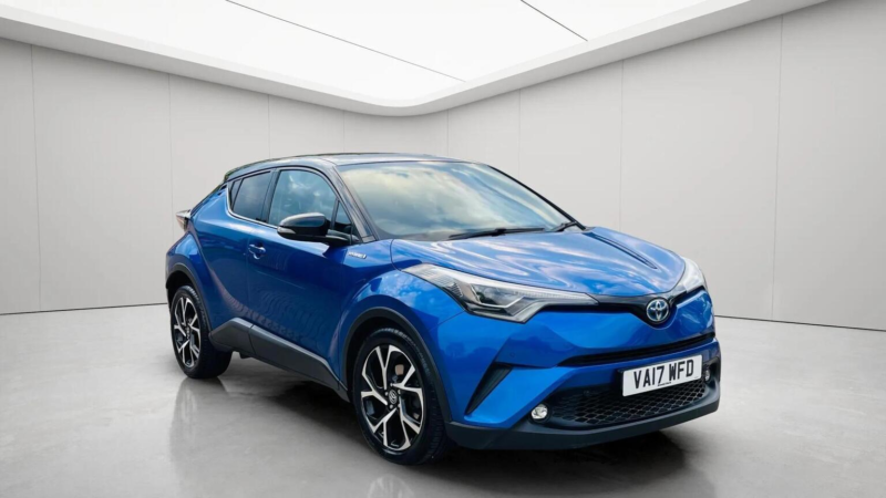 2017 Toyota C-Hr 1.8 Vvt-H Dynamic CVT Euro 6 (s/s) 5dr in Blue — image 1