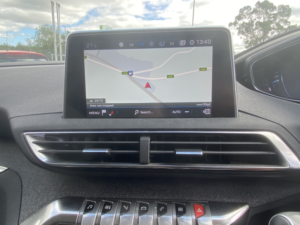 2020 Peugeot 3008 1.2 Puretech Allure in White — image 5