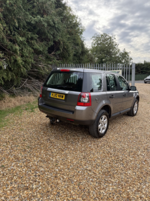 2010 Land Rover Freelander 2 2.2 Td4e Gs in Grey — image 4