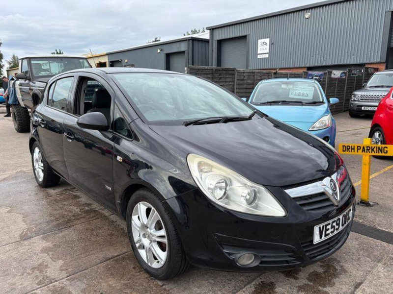 2009 Vauxhall Corsa 1.4i 16v Design 5dr (a/c) in Black — image 1