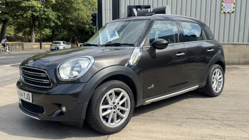 2014 MINI Countryman 1.6 Cooper All4 Countryman Grey 5dr Part Leather+cruise+7 Stamps in Grey — image 1