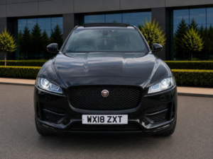 2018 Jaguar F-Pace 2.0 D240 R-Sport Auto AWD Euro 6 (s/s) 5dr in Black — image 2