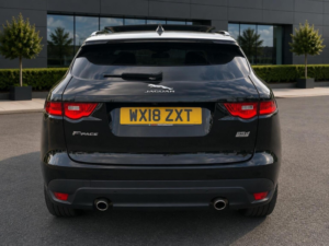 2018 Jaguar F-Pace 2.0 D240 R-Sport Auto AWD Euro 6 (s/s) 5dr in Black — image 5