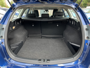 2017 Toyota Auris 1.6 D-4d Business Edition in Blue — image 5