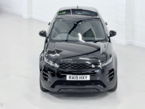 2019 Land Rover Range Rover Evoque 2.0 D180 R-Dynamic Se in Black — image 2