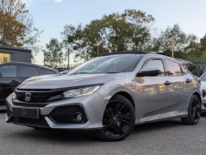 2017 Honda Civic 1.0 Vtec Turbo Ex CVT Euro 6 (s/s) 5dr in Silver — image 4