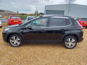 2017 Peugeot 2008 1.6 Bluehdi Allure Euro 6 (s/s) 5dr in Black — image 4