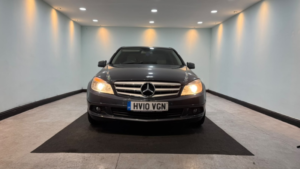 2010 Mercedes-Benz C Class 1.8 C180 Blueefficiency Executive Se Auto Euro 5 4dr in Grey — image 4
