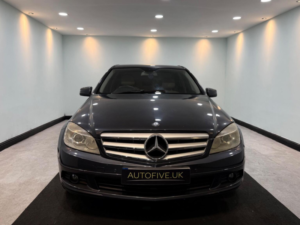 2010 Mercedes-Benz C Class 1.8 C180 Blueefficiency Executive Se Auto Euro 5 4dr in Grey — image 5