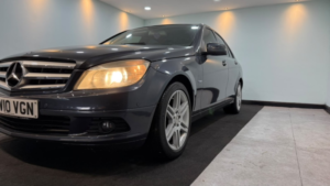 2010 Mercedes-Benz C Class 1.8 C180 Blueefficiency Executive Se Auto Euro 5 4dr in Grey — image 6