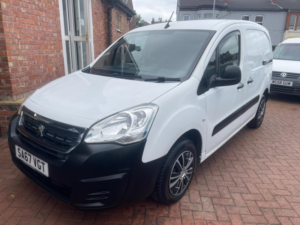 2017 Peugeot Partner 1.6 Bluehdi 854 Professional L1 5dr in White — image 2