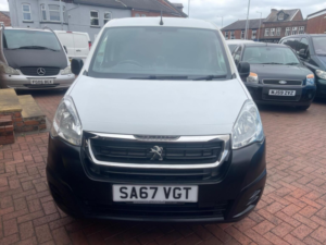 2017 Peugeot Partner 1.6 Bluehdi 854 Professional L1 5dr in White — image 5