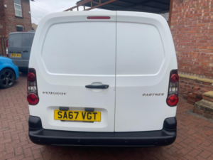 2017 Peugeot Partner 1.6 Bluehdi 854 Professional L1 5dr in White — image 6