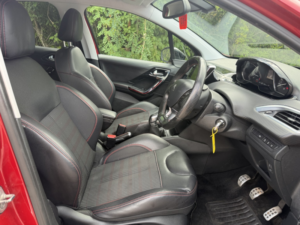 2016 Peugeot 208 1.2 Puretech Gt Line in Red — image 5