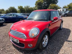 2011 MINI Hatch 1.6 One D Euro 5 (s/s) 3dr in Red — image 4