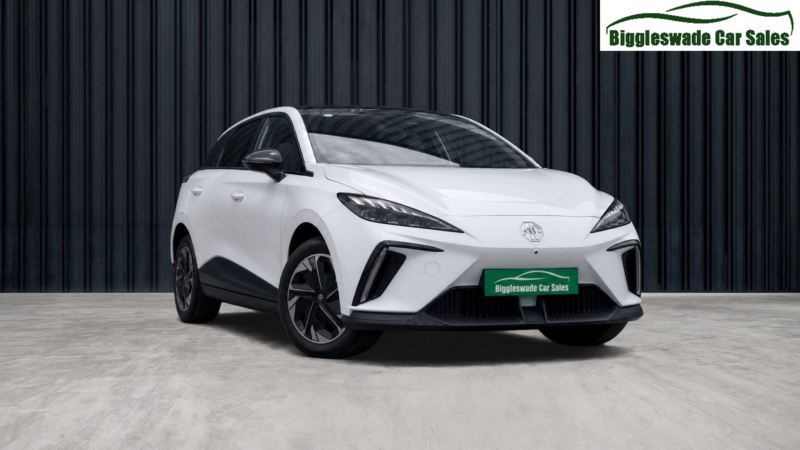 2023 MG Mg4 64kwh Trophy Long Range Hatchback 5dr Electric Auto (203 Ps) in White — image 1