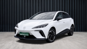 2023 MG Mg4 64kwh Trophy Long Range Hatchback 5dr Electric Auto (203 Ps) in White — image 2