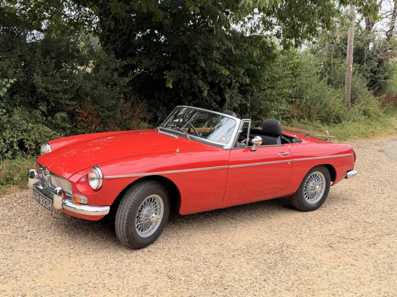 1970 MG Mgb 1.8 Roadster in Red — image 1