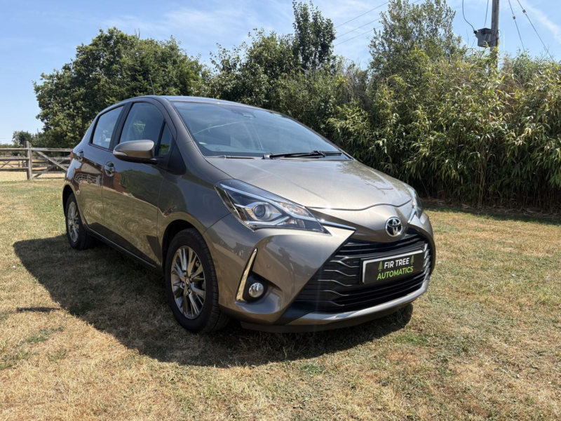 2020 Toyota Yaris 1.5 Vvt-I Icon in Bronze — image 1