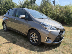 2020 Toyota Yaris 1.5 Vvt-I Icon in Bronze — image 4