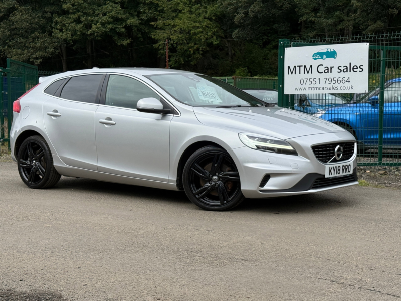 2018 Volvo V40 2.0 D4 R-Design Pro Hatchback 5dr Diesel Manual Euro 6 (s/s) (190 Ps) in Silver — image 1