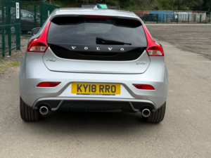 2018 Volvo V40 2.0 D4 R-Design Pro Hatchback 5dr Diesel Manual Euro 6 (s/s) (190 Ps) in Silver — image 6