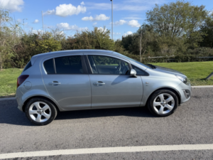 2013 Vauxhall Corsa 1.4 16v Sxi in Silver — image 2