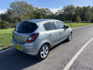 2013 Vauxhall Corsa 1.4 16v Sxi in Silver — image 5