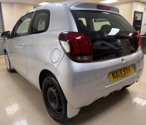 2015 Peugeot 108 1.0 Vti Active Hatchback 3dr Petrol Manual Euro 5 Euro 5 (68 Ps) in Silver — image 4