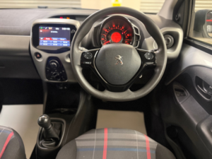 2015 Peugeot 108 1.0 Vti Active Hatchback 3dr Petrol Manual Euro 5 Euro 5 (68 Ps) in Silver — image 6