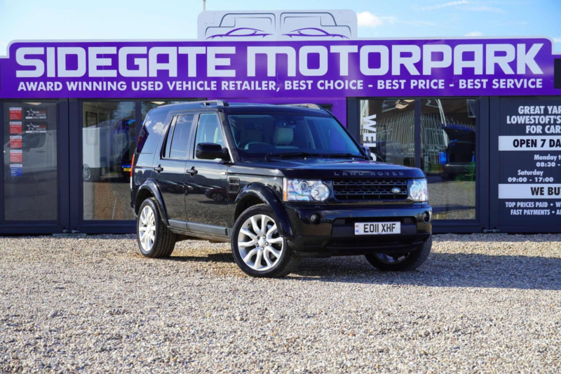 2011 Land Rover Discovery 4 3.0 Sd V6 Landmark Le Commandshift 4WD Euro 5 5dr in Black — image 1