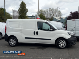 2023 Fiat Doblo 1.6 Doblo Maxi Cargo 1.6 Mjet Ii 105 Hp Tecnico My22 in White — image 3