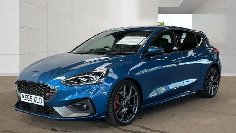2019 Ford Focus 2.3 T Ecoboost St in Blue — image 1