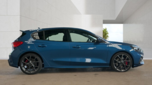 2019 Ford Focus 2.3 T Ecoboost St in Blue — image 6
