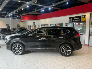 2018 Nissan X-Trail 2.0 Dci Tekna in Black — image 5