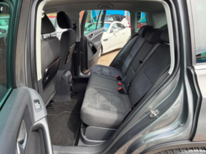 2014 Volkswagen Tiguan 2.0 Tdi Bluemotion Tech Match DSG 4WD Euro 5 (s/s) 5dr in Grey — image 5