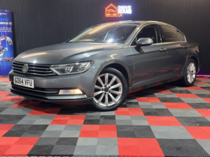 2015 Volkswagen Passat 1.6 Tdi Bluemotion Tech Se in Grey — image 4