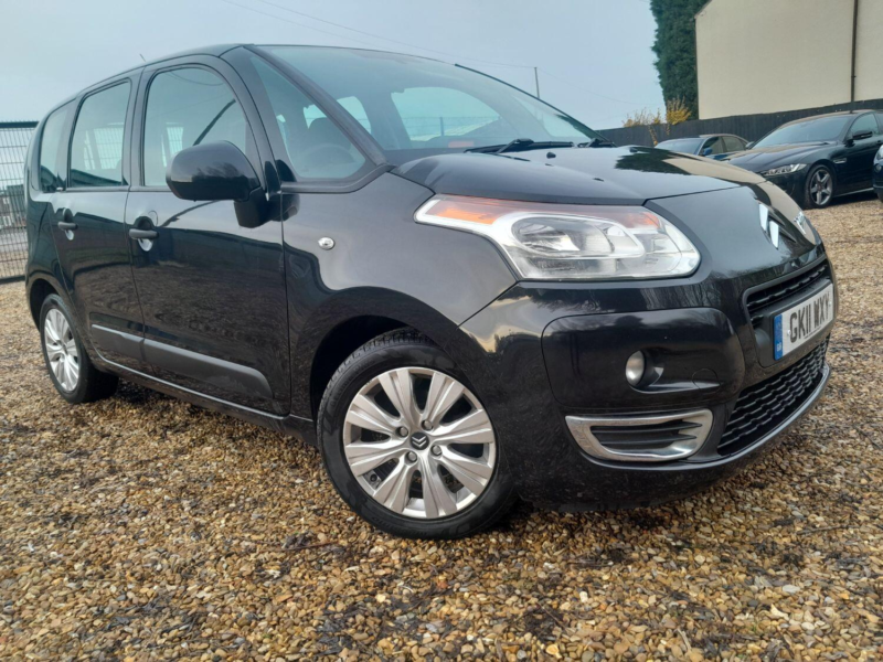 2011 Citroen C3 Picasso 1.6 Hdi Vtr+ in Black — image 1