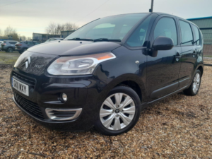 2011 Citroen C3 Picasso 1.6 Hdi Vtr+ in Black — image 2