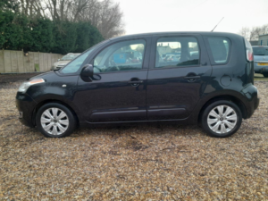 2011 Citroen C3 Picasso 1.6 Hdi Vtr+ in Black — image 5