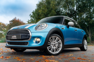 2015 MINI Hatch 1.5 5-Door Hatch Cooper D in Blue — image 2